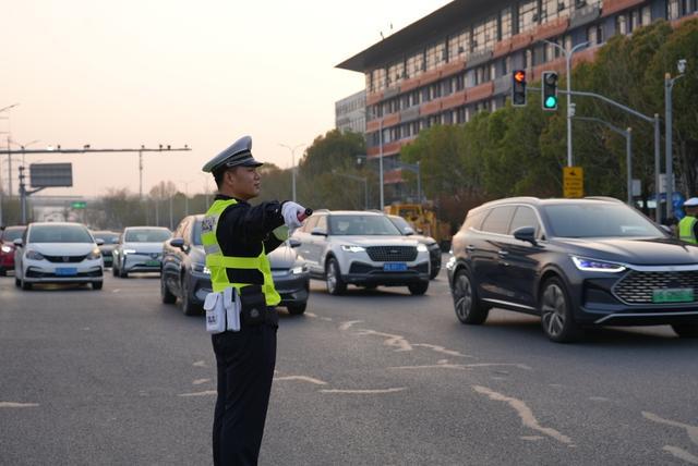 包含赛事安保升级:确保比赛安全有序进行的词条 包含赛事安保升级:确保比赛安全有序进行的词条