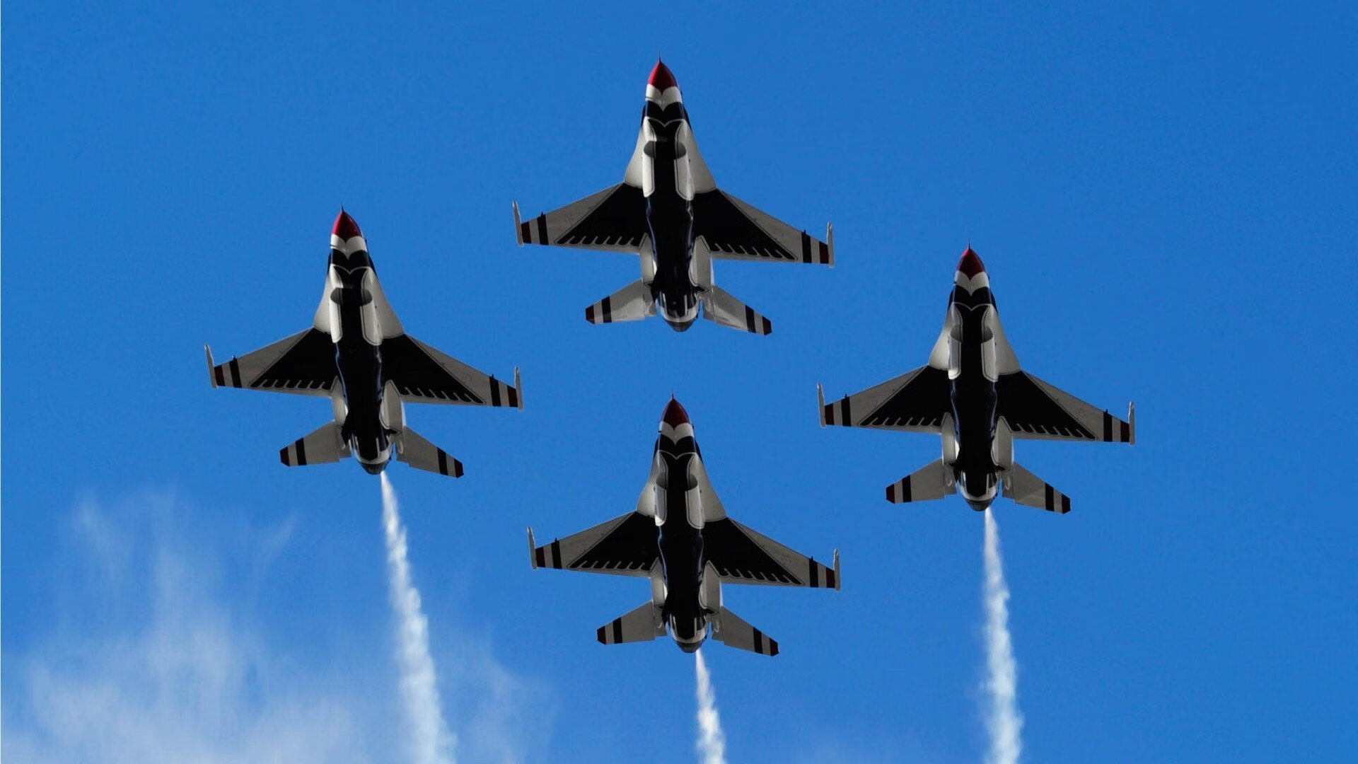 “青训基地引入高科技仿真训练系统,提升实战能力”,青训基地是什么