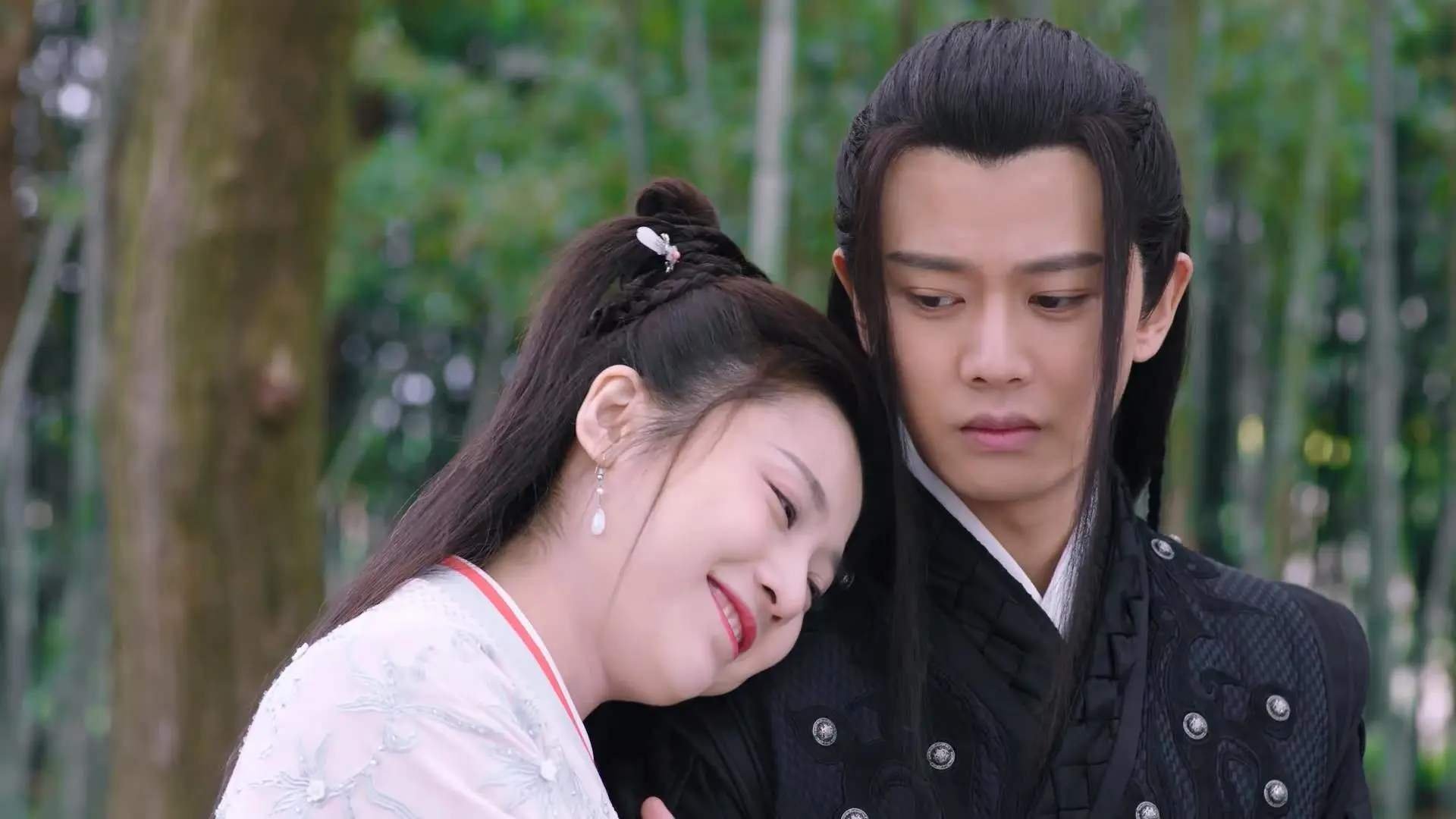 九游娱乐-【规则影响】裁判判罚如何左右比赛走向？案例深度分析，裁判右手握左手啥意思