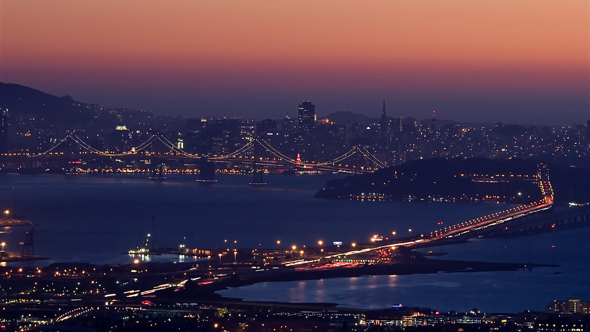 法国球员赛后鞠躬道歉：对不起球迷，法国球迷哭了